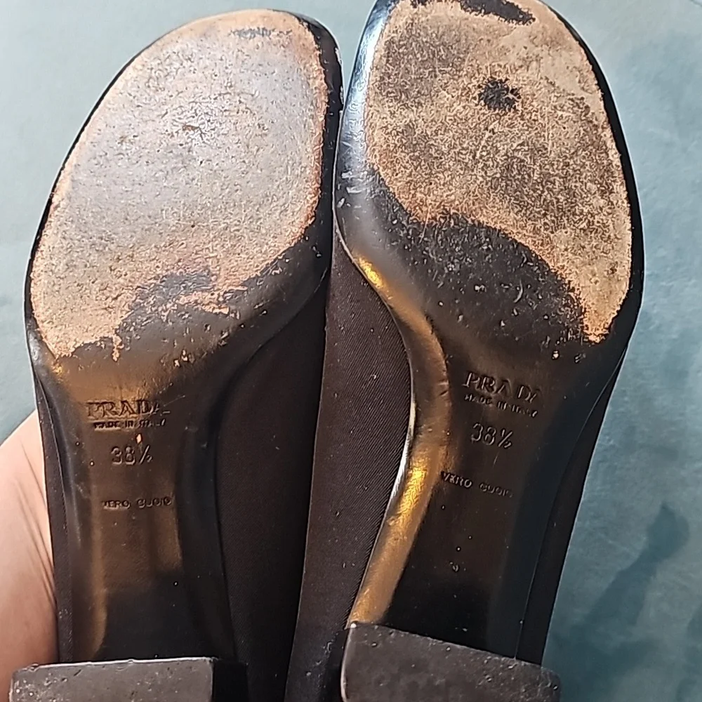 Authentic Vintage Prada Black Satin Architectural Funnel Heel Pumps 😍